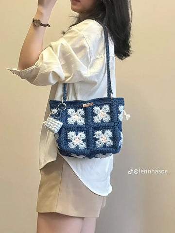 Crochet beautiful bag