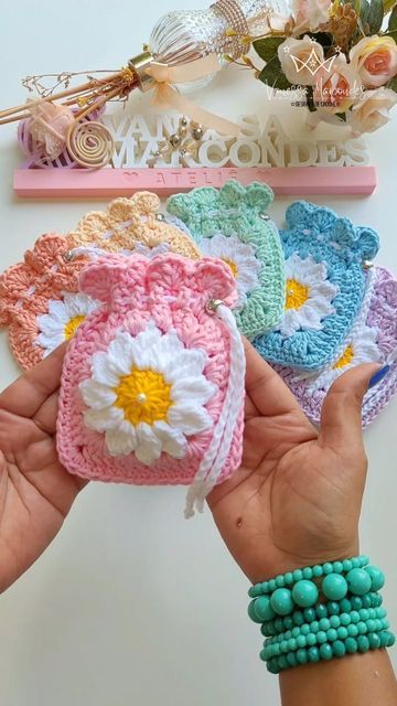 Crochet Earpod Pouch